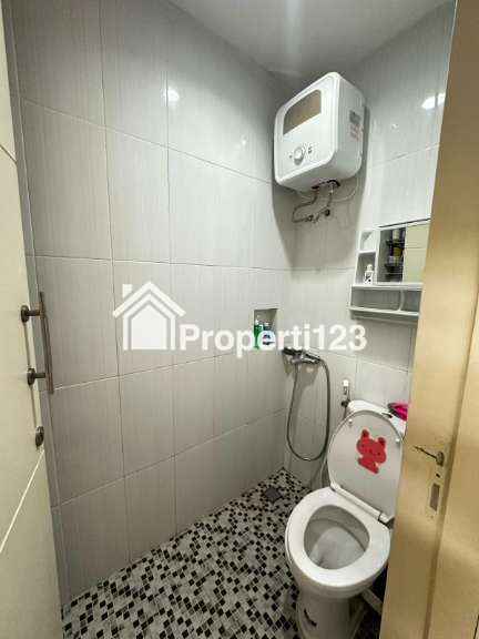 Dijual Rumah Bagus di Taman Puspa Raya Citraland Baru Renovasi Siap Huni - 2