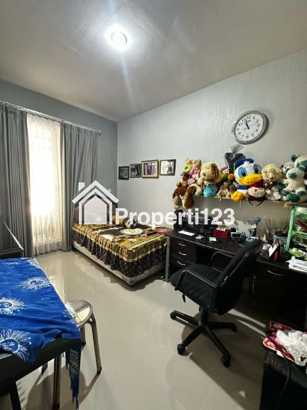Dijual Rumah Bagus di Taman Puspa Raya Citraland Baru Renovasi Siap Huni - 7