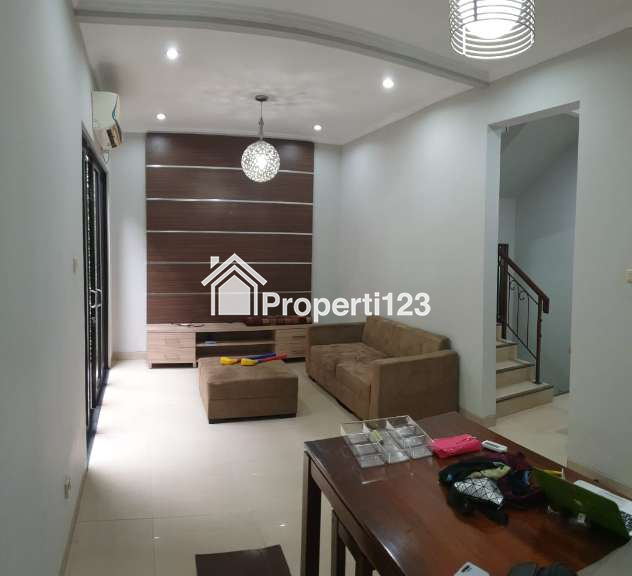 DISEWAKAN RUMAH DENGAN KONDISI BAGUS DI MEDITERANIA REGENCY CIKUNIR - 7