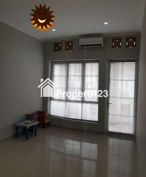 DISEWAKAN RUMAH DENGAN KONDISI BAGUS DI MEDITERANIA REGENCY CIKUNIR - 16