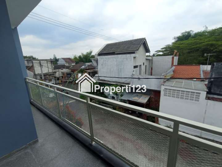 Rumah Baru 2 Lantai di Tasikmadu Kota Malang - 2