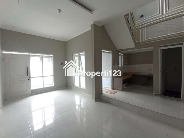 Rumah Baru 2 Lantai di Tasikmadu Kota Malang - 10