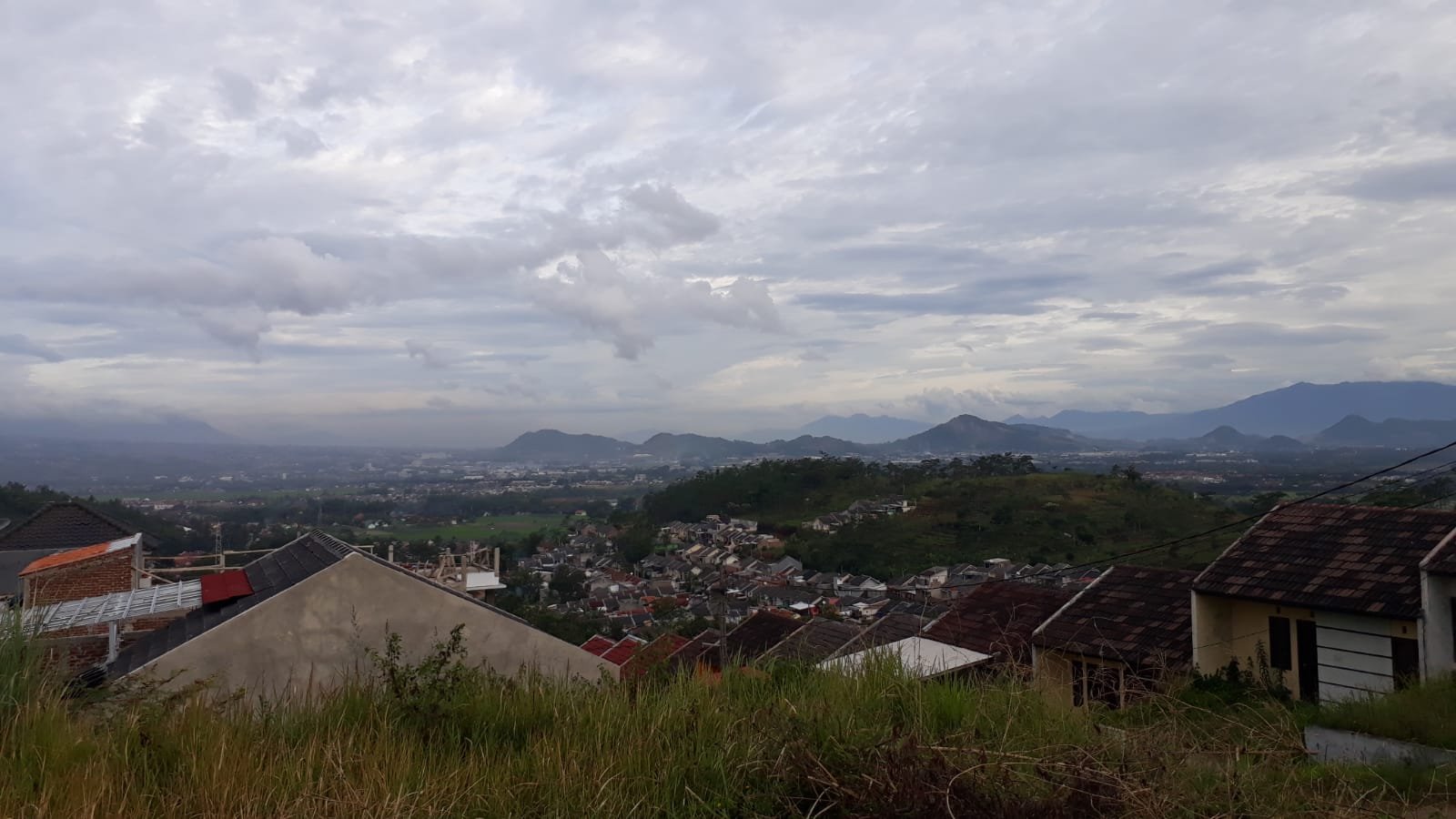 Jual rumah siap huni dekat KBP Kota baru Parahyangan Padalarang - 11