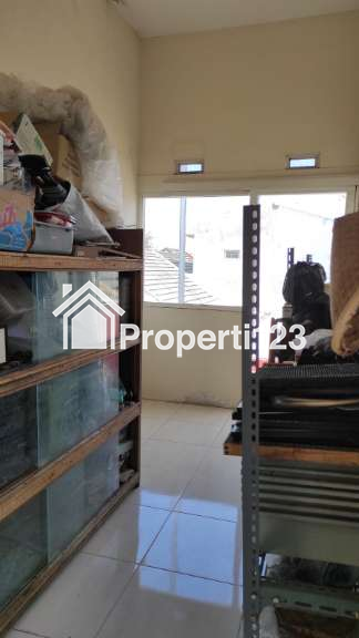 Rumah 2 Lantai Dekat Tol Pakis Malang - 10