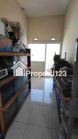 Rumah 2 Lantai Dekat Tol Pakis Malang - 16