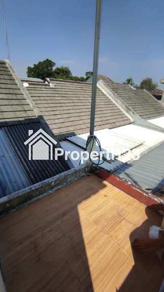 Rumah 2 Lantai Dekat Tol Pakis Malang - 12