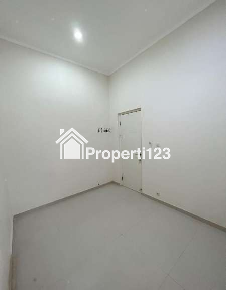 Rumah Modern Minimalis Siap Huni Lokasi Sutorejo Utara Surabaya - 8