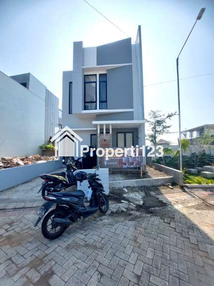 PENAWARAN SPESIAL! RUMAH MODERN 2 LANTAI 800 JUTAAN DI BATU, JAWA TIMUR - 8