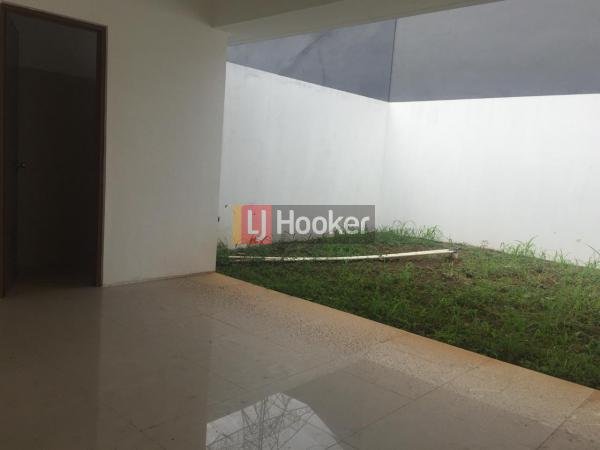 Dijual Rumah Konsep Modern - 9