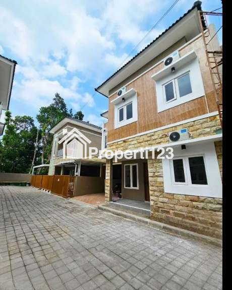 RUMAH FULL FURNISHED DALAM PERUMAHAN DI NGAGLIK, SLEMAN - 2