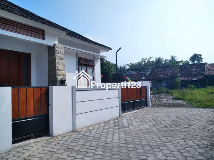 Rumah Strategis Dekat Jalan Magelang, Selangkah ke Area Pemda Sleman - 2