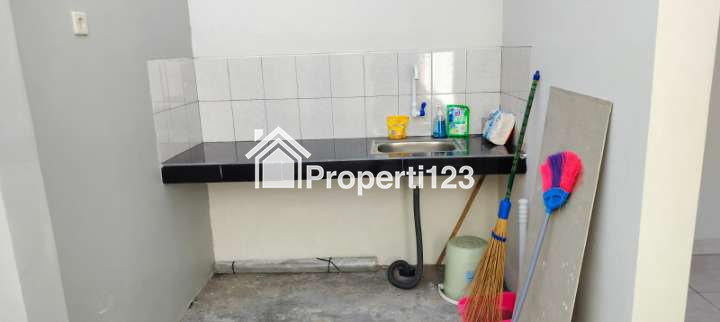 DIJUAL RUMAH DESAINT MODERN DEKAT JALAN RAYA JOGJA-SOLO - 4