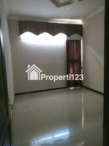 DIJUAL RUMAH LOKASI SULFAT KOTA MALANG - 3