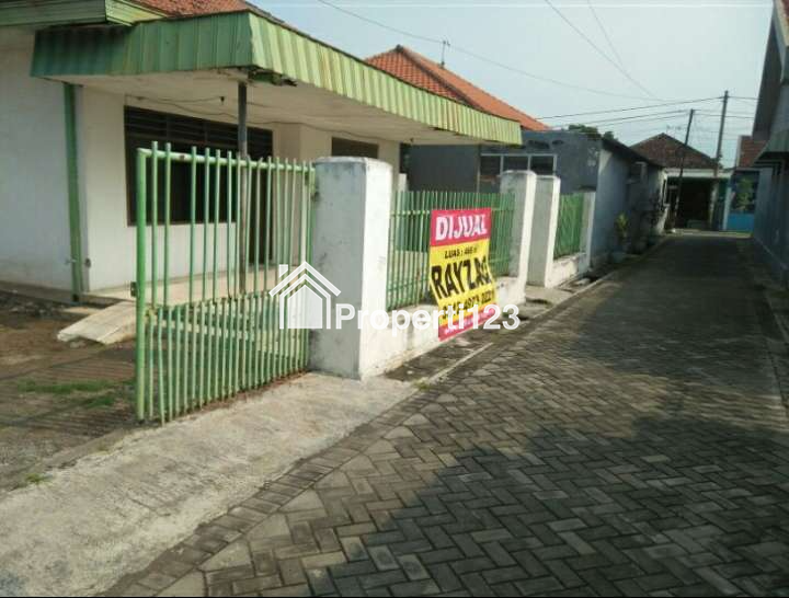 DIJUAL RUMAH LEBAR DI TAMANAN DAERAH WAHIDIN PASURUAN KOTA, JATIM - 3