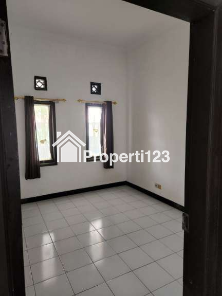 Rumah Komp Taman Cihanjuang Siap Huni Security 24 jam - 3