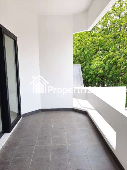 Rumah Cocok Untuk Tempat Usaha Jalan Harapan Indah Raya Bekasi - 17