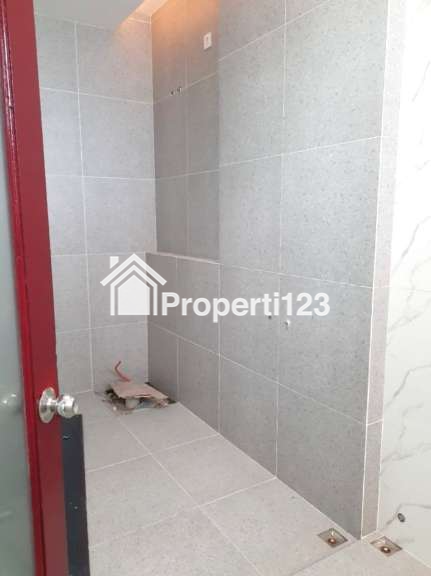 Rumah Cocok Untuk Tempat Usaha Jalan Harapan Indah Raya Bekasi - 15