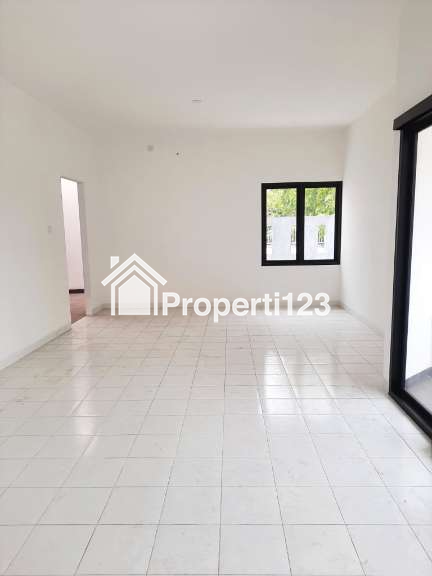 Rumah Cocok Untuk Tempat Usaha Jalan Harapan Indah Raya Bekasi - 10