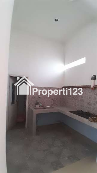 Rumah 2 lantai strategis di dalam perumahan Bangunjiwo - 3