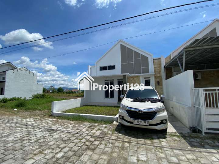JUAL RUMAH SCANDINAVIAN HANYA 400 JUTAAN DEKAT EXIT TOLL PRAMBANAN - 2