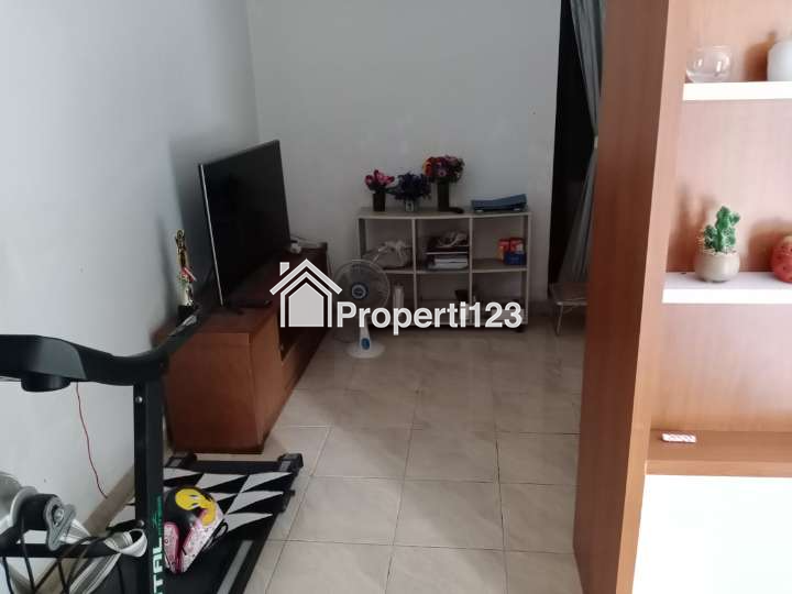 RUMAH SECOND MEWAH 2 LANTAI DEKAT KAMPUS UMY DI BANTUL - 5