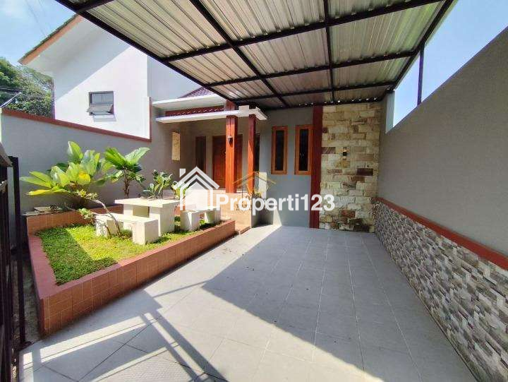 DIJUAL RUMAH MODERN DEKAT HOTEL SHERATON MAGUWOHARJO MENANTI ANDA! - 2