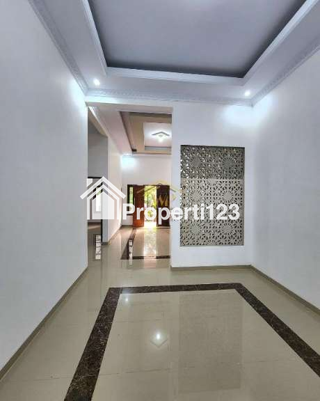 DIJUAL RUMAH MODERN DEKAT HOTEL SHERATON MAGUWOHARJO MENANTI ANDA! - 5