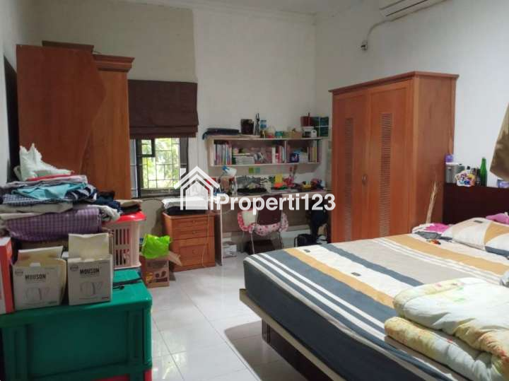 Rumah Tanah Luas Graha Raya Bintaro Pondok Aren Tangerang Selatan - 12