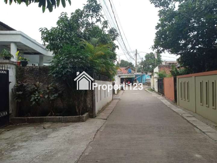 Rumah Tanah Luas Graha Raya Bintaro Pondok Aren Tangerang Selatan - 20