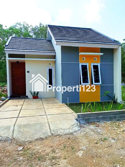 RUMAH STRATEGIS BERKONSEP MODERN DI JETIS BANTUL - 2