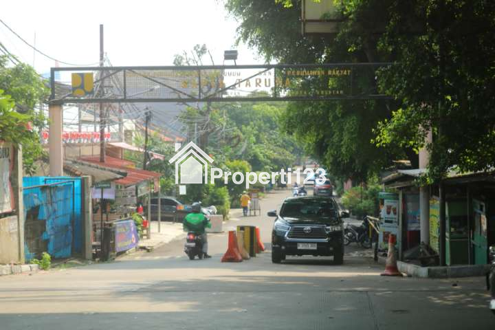 Rumah Hook Strategis Depan Stasiun Mrt Lebak Bulus - 8