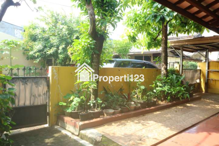 Rumah Hook Strategis Depan Stasiun Mrt Lebak Bulus - 4