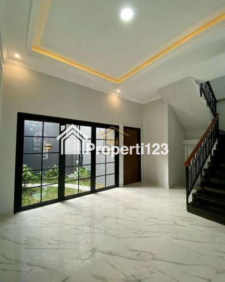 DIJUAL RUMAH MODERN KLASIK DEKAT LOTTE MART MAGUWOHARJO, SLEMAN - 4