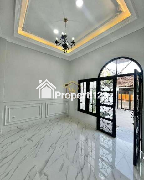 DIJUAL RUMAH MODERN KLASIK DEKAT LOTTE MART MAGUWOHARJO, SLEMAN - 3