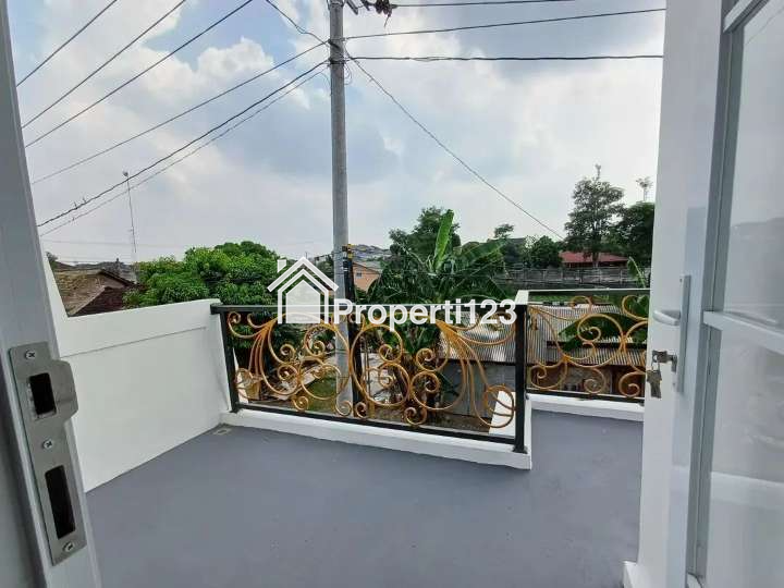 DIJUAL RUMAH MEWAH SIAP HUNI DI BANGUNTAPAN, 8 MENIT KE RS HARDJOLUKITO - 10
