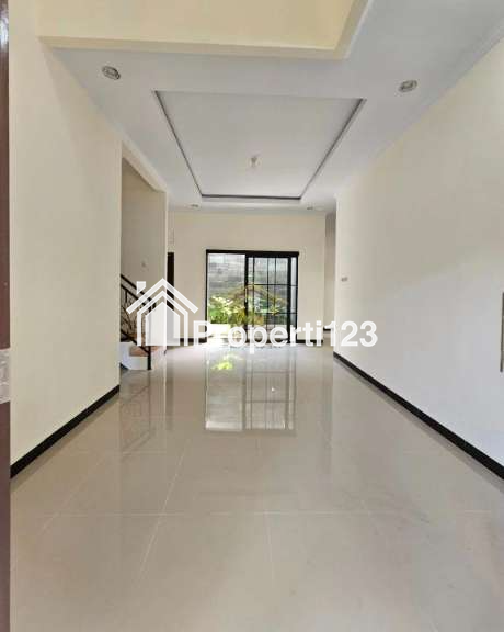 RUMAH MODERN 2LT DIJUAL DI MAGUWOHARJO, DEKAT RING ROAD UTARA - 3