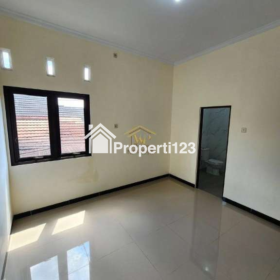 RUMAH MODERN 2LT DIJUAL DI MAGUWOHARJO, DEKAT RING ROAD UTARA - 6