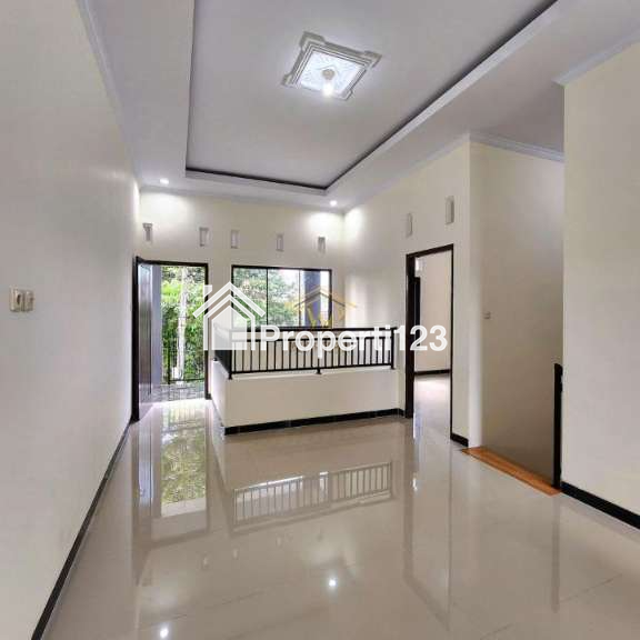 RUMAH MODERN 2LT DIJUAL DI MAGUWOHARJO, DEKAT RING ROAD UTARA - 4