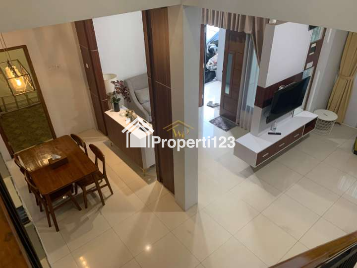 DIJUAL RUMAH 2 LANTAI DEKAT DENGAN PUSAT KOTA JOGJA - 2