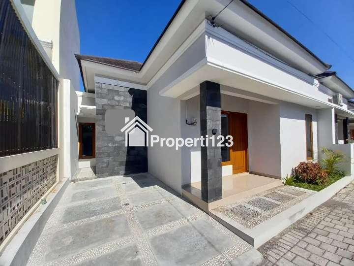 DIJUAL RUMAH CANTIK DESAIN MODERN DI NGEMPLAK DEKAT SD MODEL SLEMAN! - 2