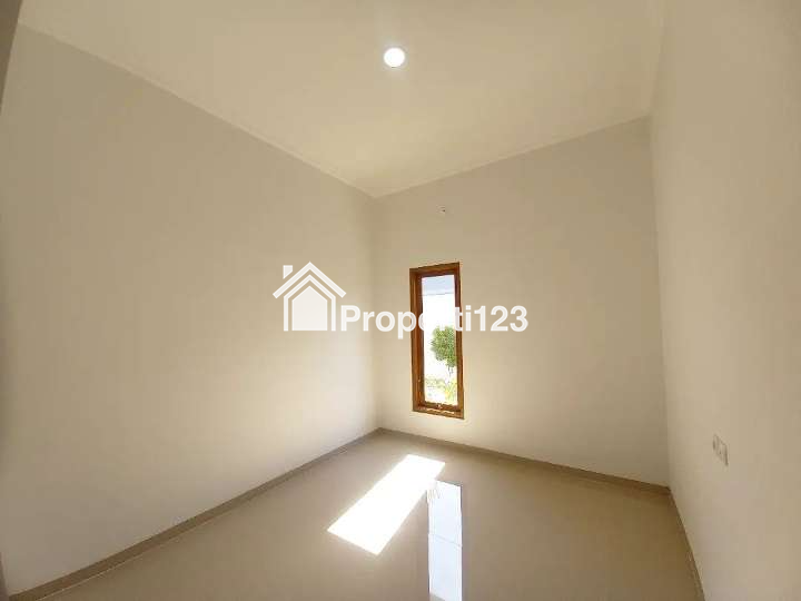 DIJUAL RUMAH CANTIK DESAIN MODERN DI NGEMPLAK DEKAT SD MODEL SLEMAN! - 6