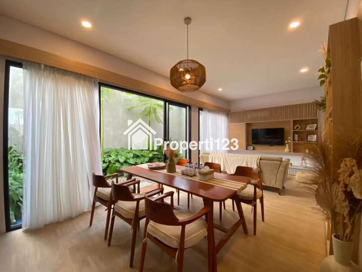 JUAL RUMAH MEGAH 2 LANTAI LOKASI STRATEGIS BELAKANG TRANSMART YOGYA - 3