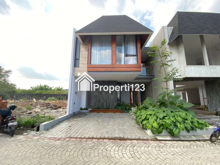 JUAL RUMAH MEGAH 2 LANTAI LOKASI STRATEGIS BELAKANG TRANSMART YOGYA - 2