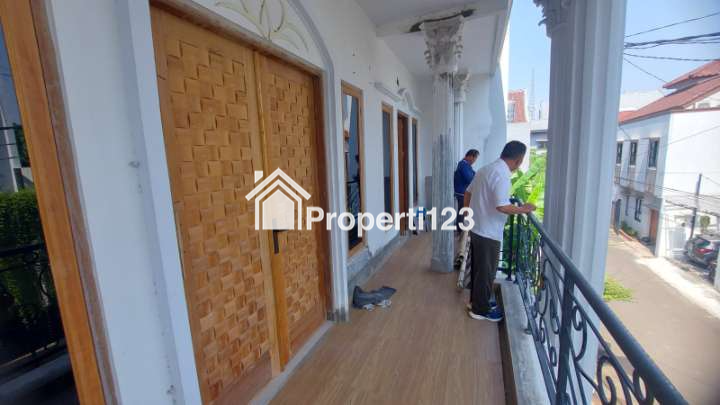 Dijual Rumah 2 lantai LT 108, LB 155 - 4