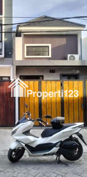 Rumah Baru Gress Rungkut di Medokan Sawah Timur  Surabaya - 3