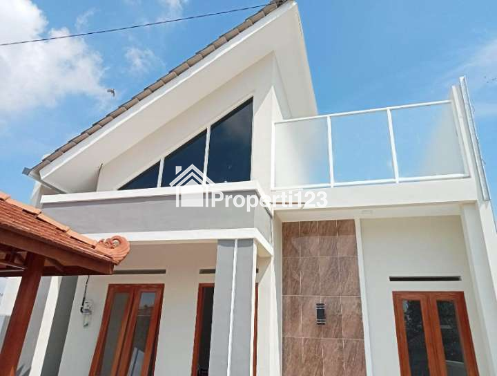 RUMAH MODERN MINIMALIS MURAH DENGAN ROOFTOP DI SELOMARTANI, KALASAN - 2