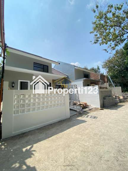 RUMAH MINIMALIS MODERN DEKAT PASAR GODEAN - 1