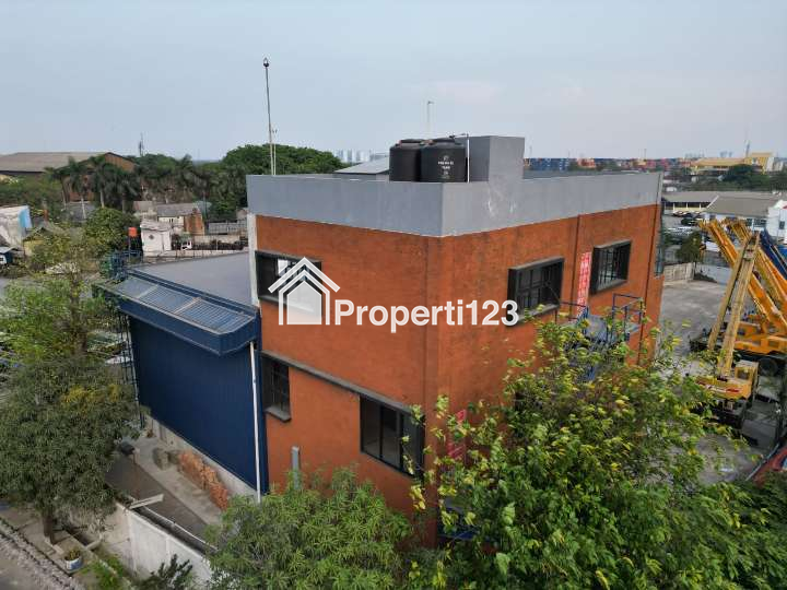 Gak Mahal Dijual Tanah Gedung Kantor 3 Lantai di Cakung Cilincing - 9