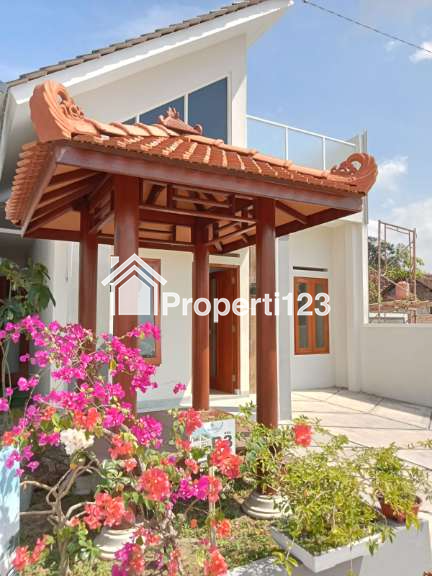 RUMAH MODERN KEREN TERMURAH DENGAN ROOFTOP DI SELOMARTANI, KALASAN - 2