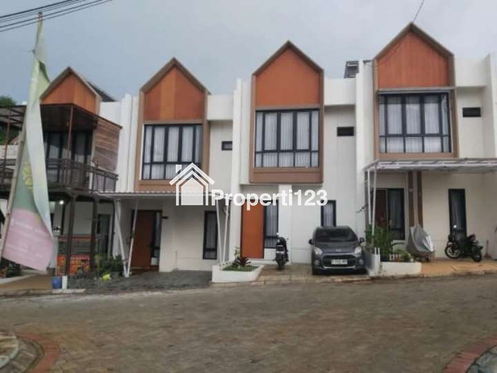 Dijual Rumah 2 Lantai Bernuansa Villa Di Cipadung Bandung - 2
